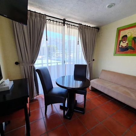 Suites Pancho Villas Bacalar - Lagoon View Dış mekan fotoğraf